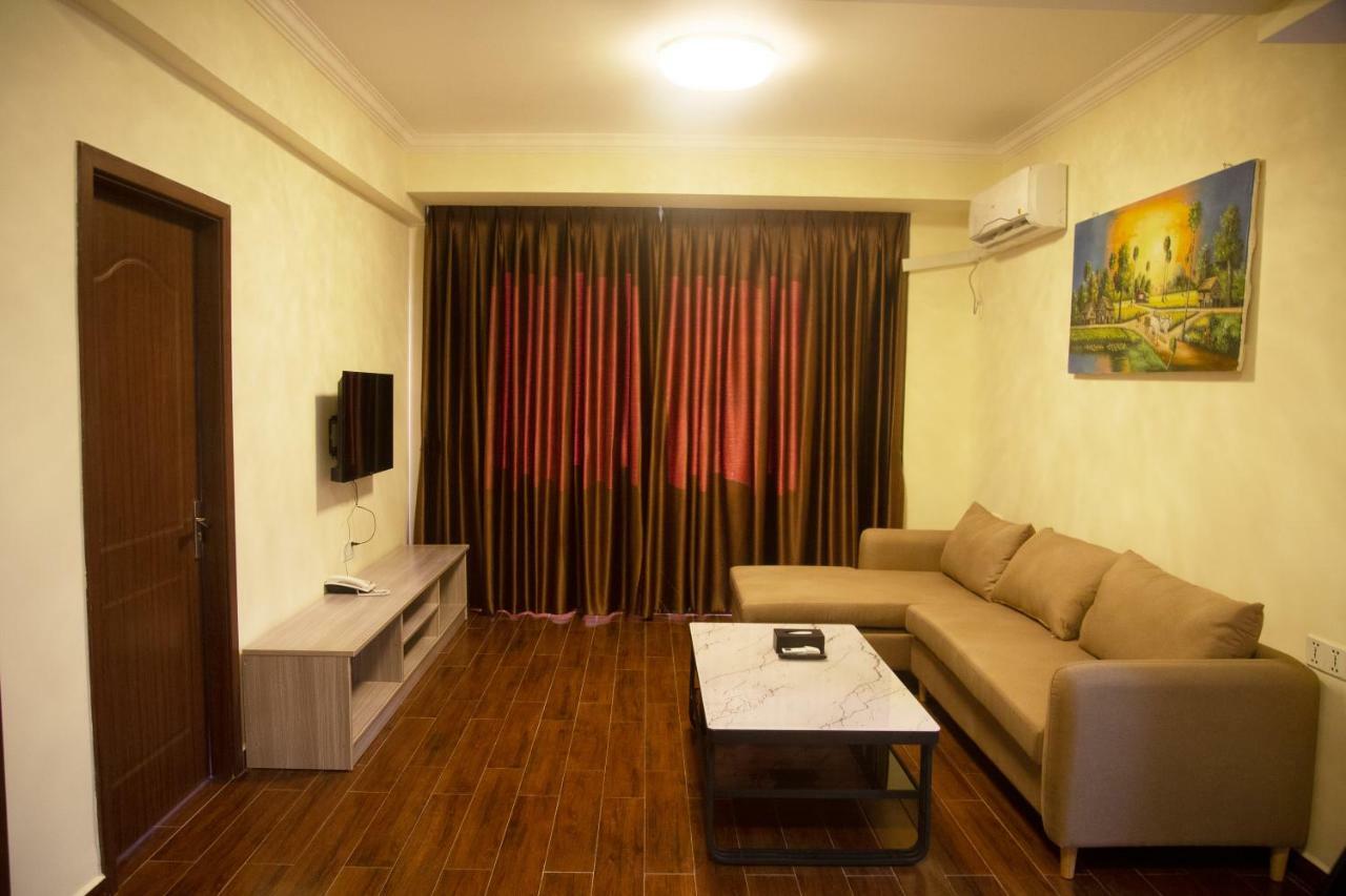 City Comfort Hotel Phnom Penh Airport מראה חיצוני תמונה